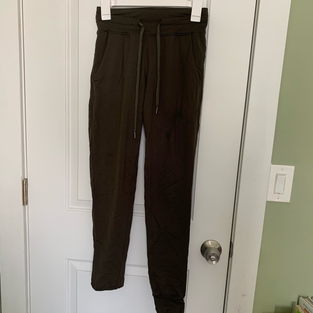 Ascend zyia joggers
